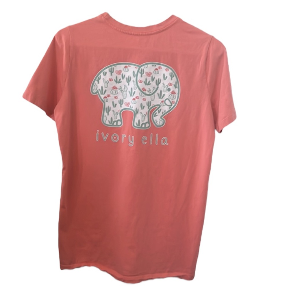 NWOT Ivory Ella Women’s T-shirt Size S